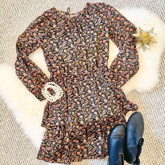 LOFT Dresses & Skirts - ✨LOFT Shimmer Floral Layered Long Sleeves Cinched Waist Women’s Size XSP✨